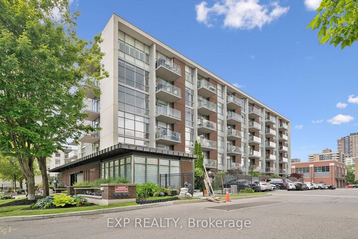 Property Photo:  70 Port Street E 607  ON L5G 4V8 