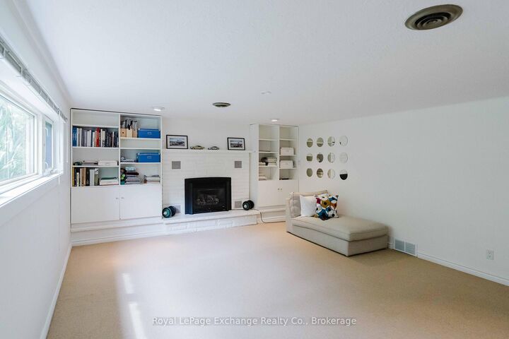 Property Photo: 579 Peirson Avenue ON N0H 2C4