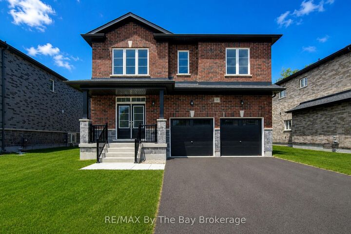 18 Amber Drive — photo 1