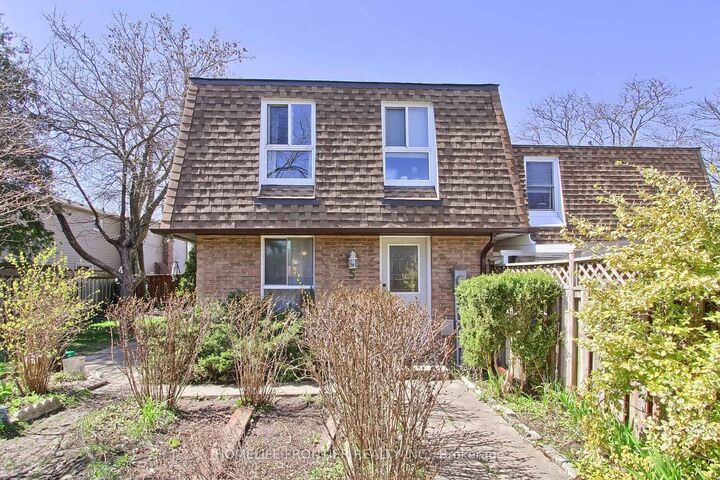 5 Penwick Crescent — photo 1