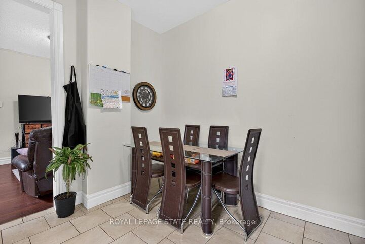 221 Grand River Avenue — photo 1