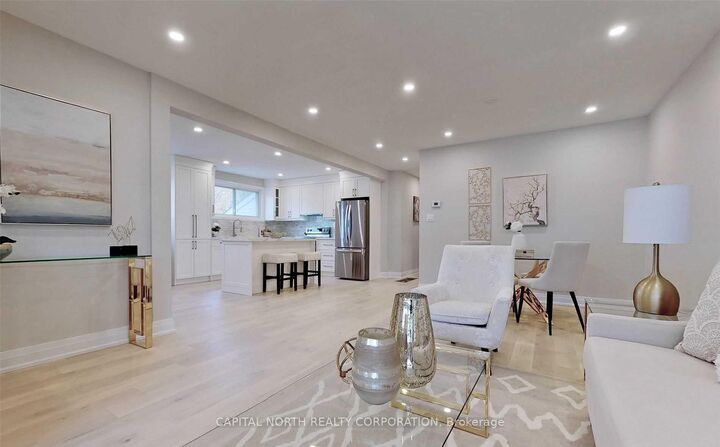 Property Photo: 9 Lee Gate ON L4G 2J6