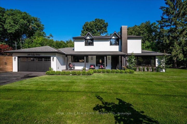 Property Photo: 169 Oakes Drive ON L5G 3M2
