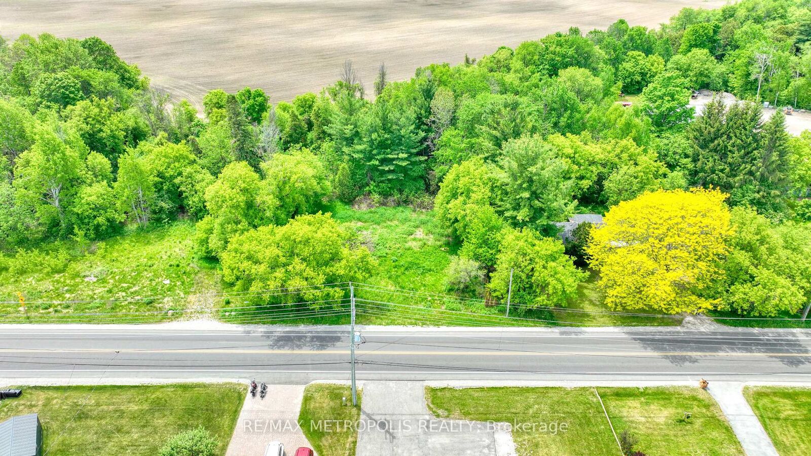 Property Photo: 4605 Lloydtown Aurora Road ON L7B 0E3