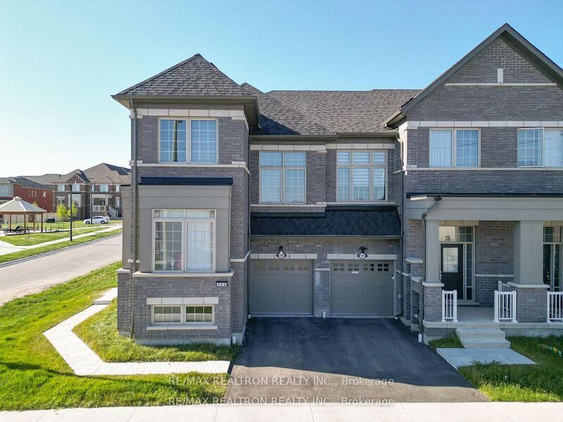 Property Photo: 988 Grosbeak Trail ON L1X 0P6