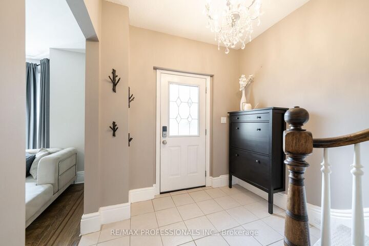 Property Photo:  43 Oxford Street  ON L8R 2W9 