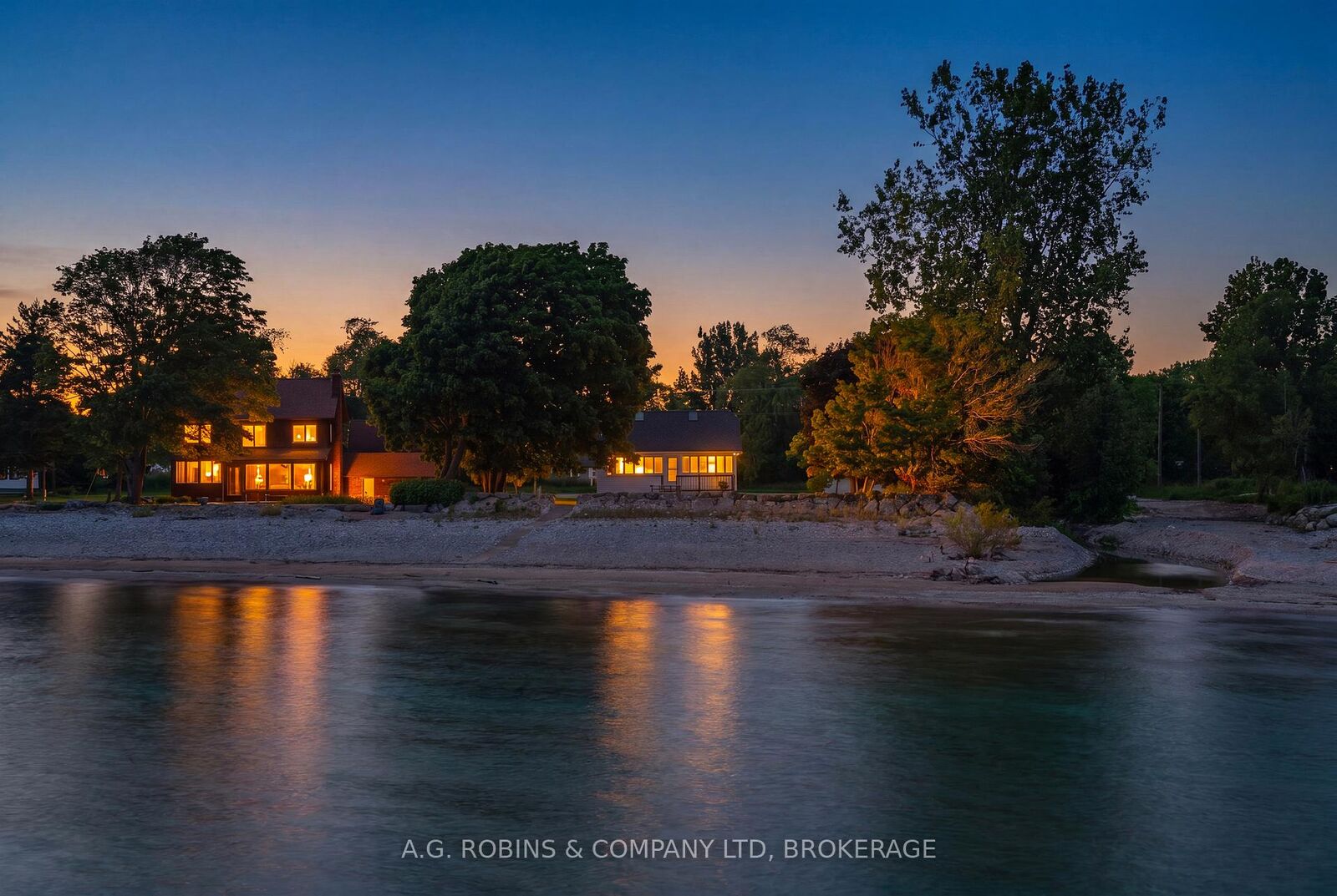 Property Photo: 11803 Lakeshore Road ON L0S 1V0