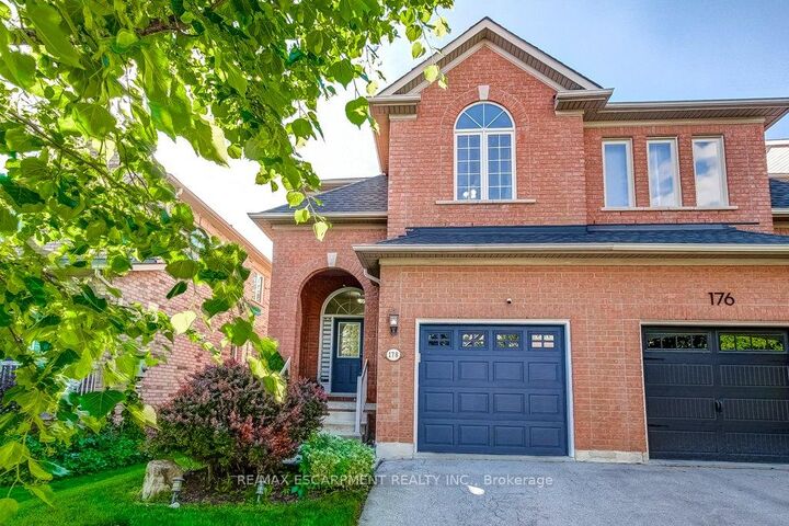 178 Chudleigh Street — photo 1