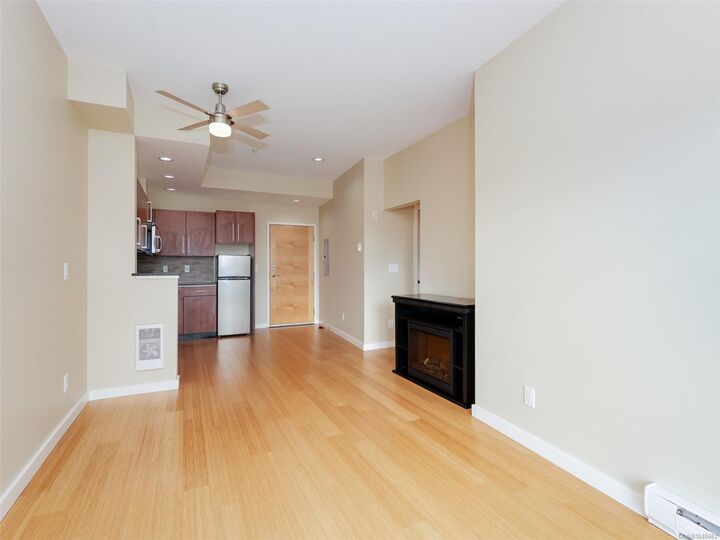 Property Photo: 611 Brookside Rd #404 BC V9C 0C3