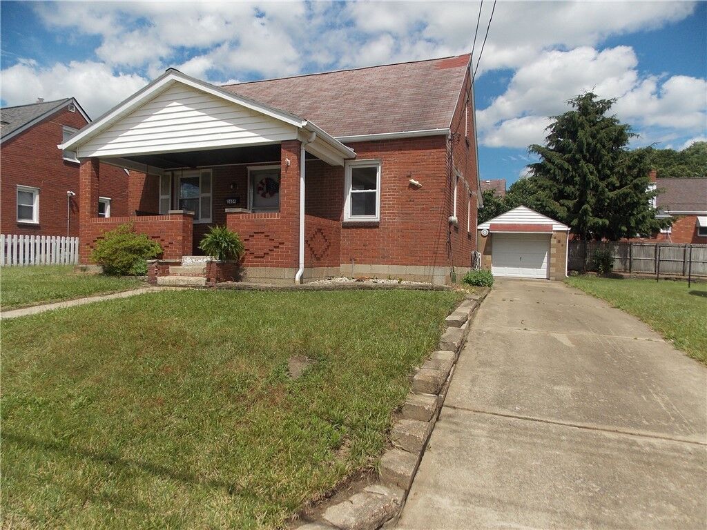 Property Photo:  2654 Lenz Ave  PA 15003 
