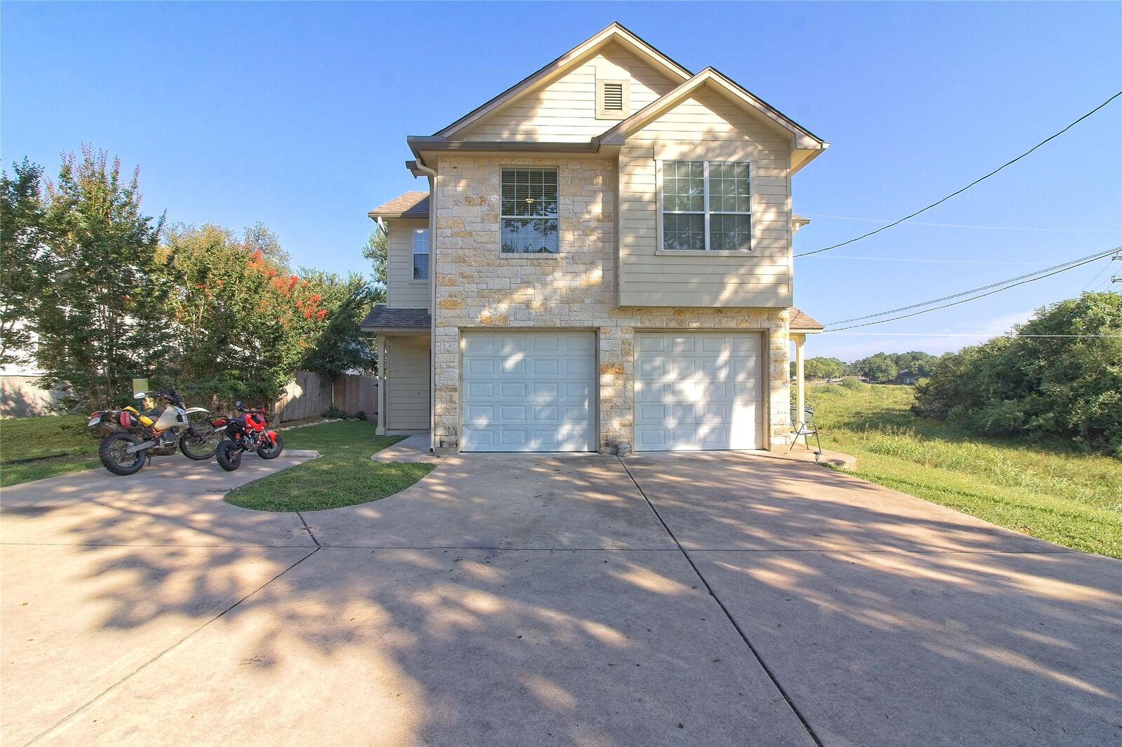 Property Photo:  2903 Whisper Oaks Lane A  TX 78628 
