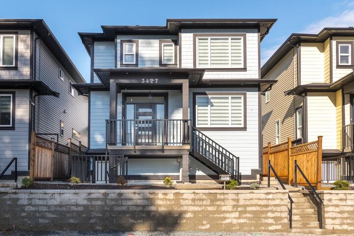 3427 Victoria Drive — photo 1