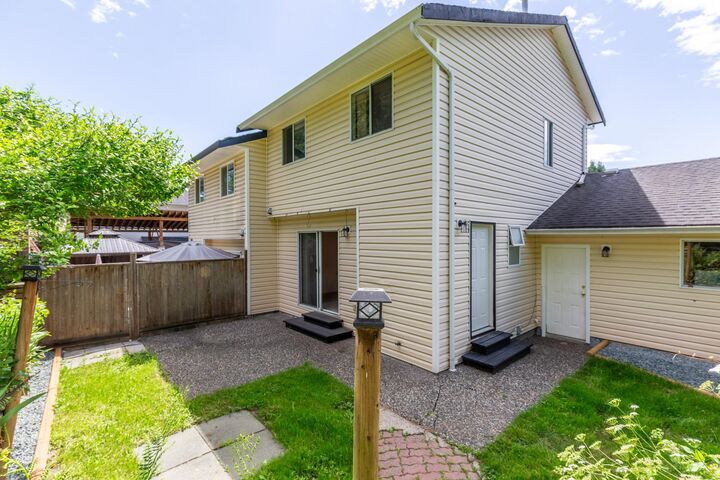 Property Photo:  33563A 2nd Avenue  BC V2V 6J3 
