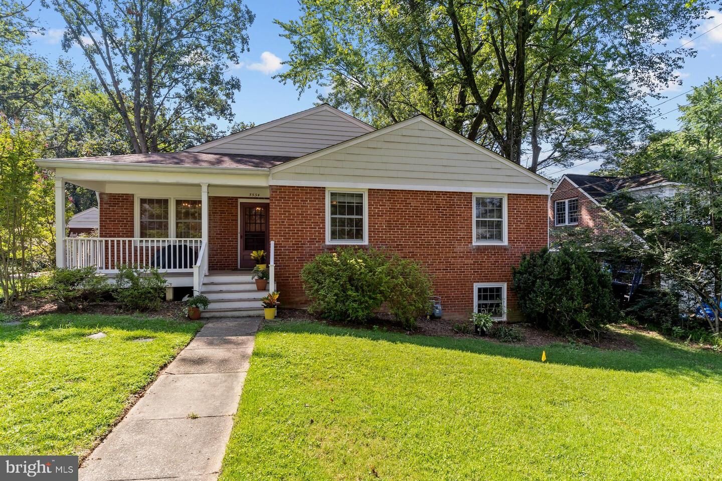 Property Photo:  5534 17th Street N  VA 22205 