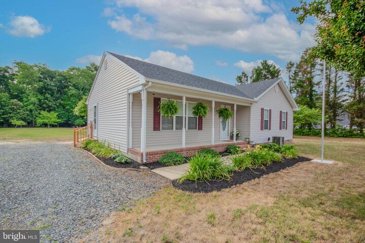Property Photo: 26917 Siloam Road MD 21801