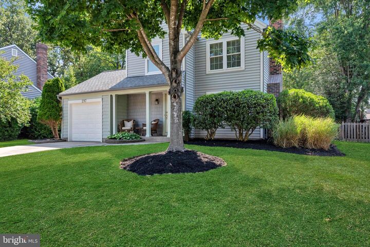 Property Photo:  297 Tolstoy Lane  MD 21146 