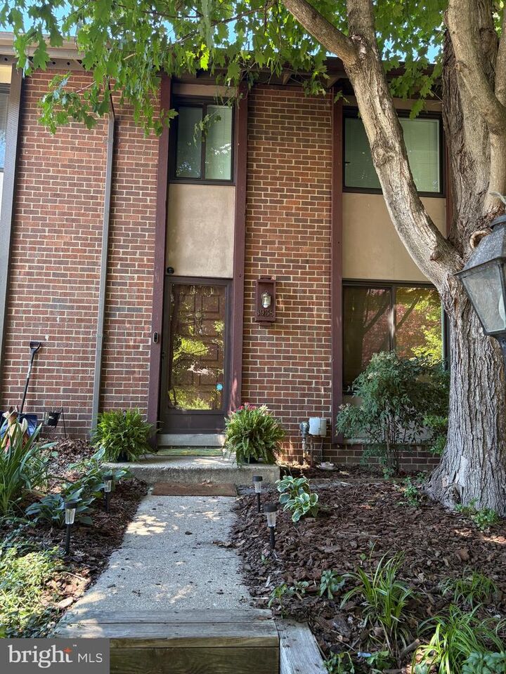 Property Photo:  8938 Footed Ridge  MD 21045 