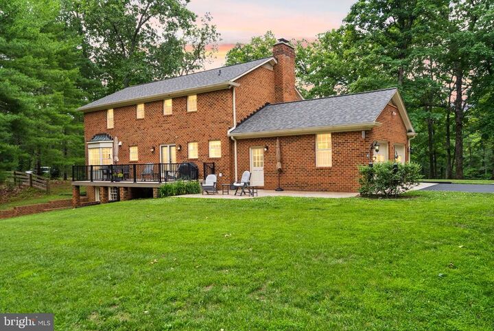 Property Photo:  4554 Canter Ln  VA 20187 