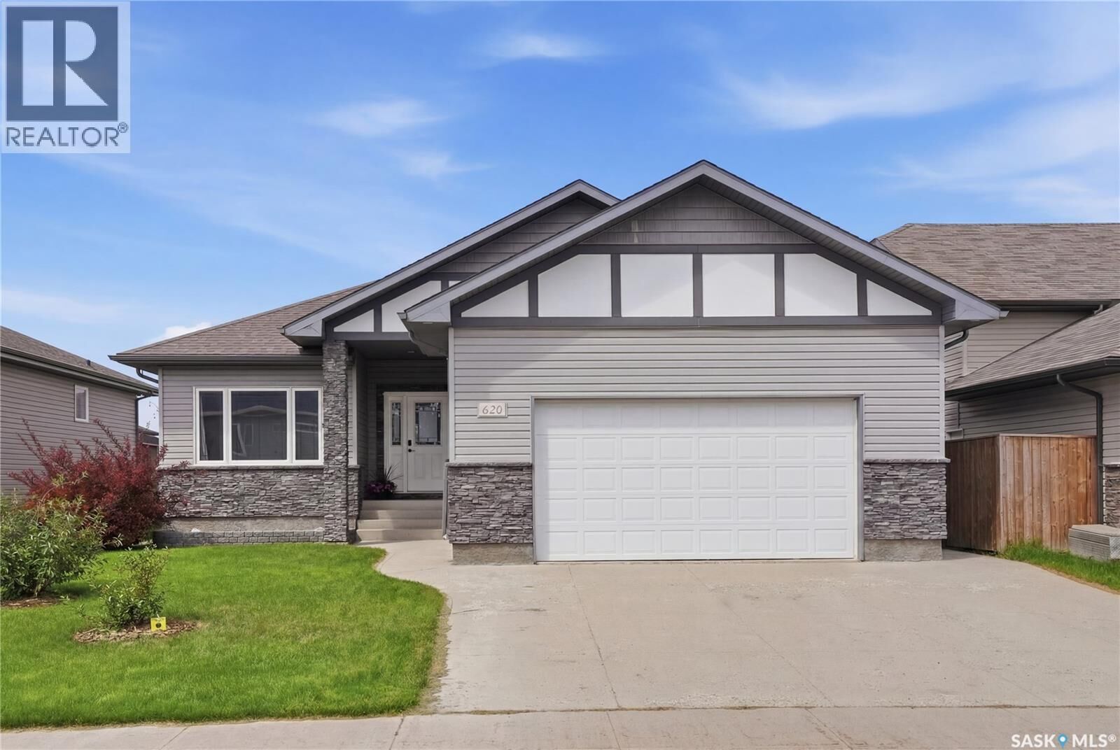 Property Photo: 620 6th Avenue S SK S0K 0A2