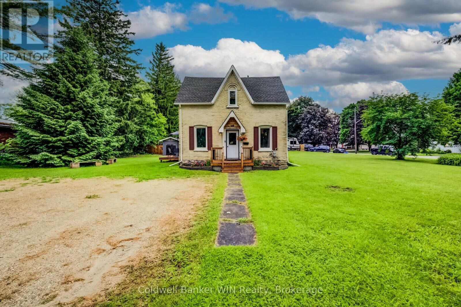 Property Photo: 455 Durham Street West ON N0G 2L1
