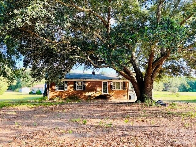 Property Photo: 253 Ballard Spring Road NC 28119