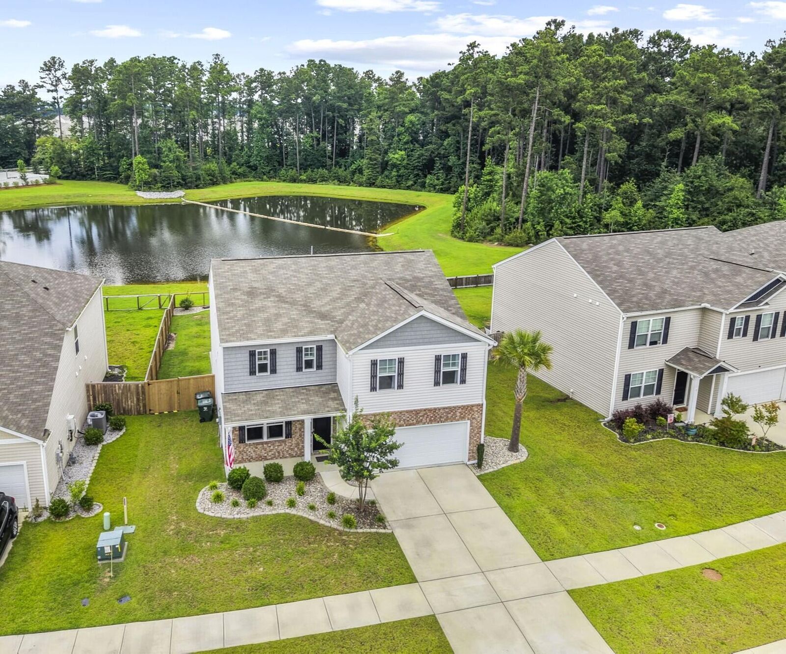 Property Photo: 609 Silver Spruce Street SC 29486