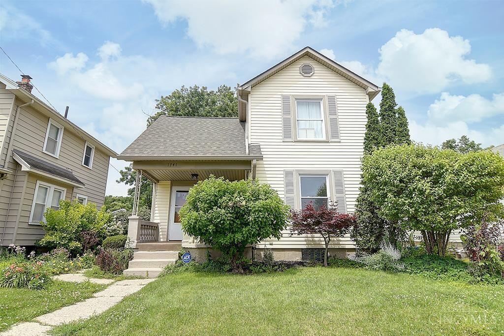 Property Photo:  1741 King Avenue  OH 45420 