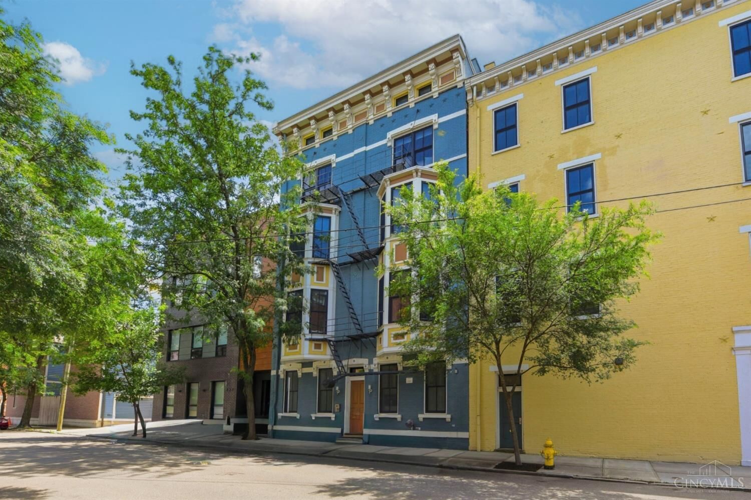Property Photo:  131 W Fifteenth Street  OH 45202 
