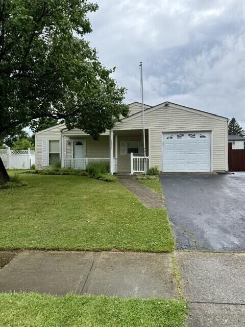 Property Photo: 1831 Rock Creek Drive OH 43123