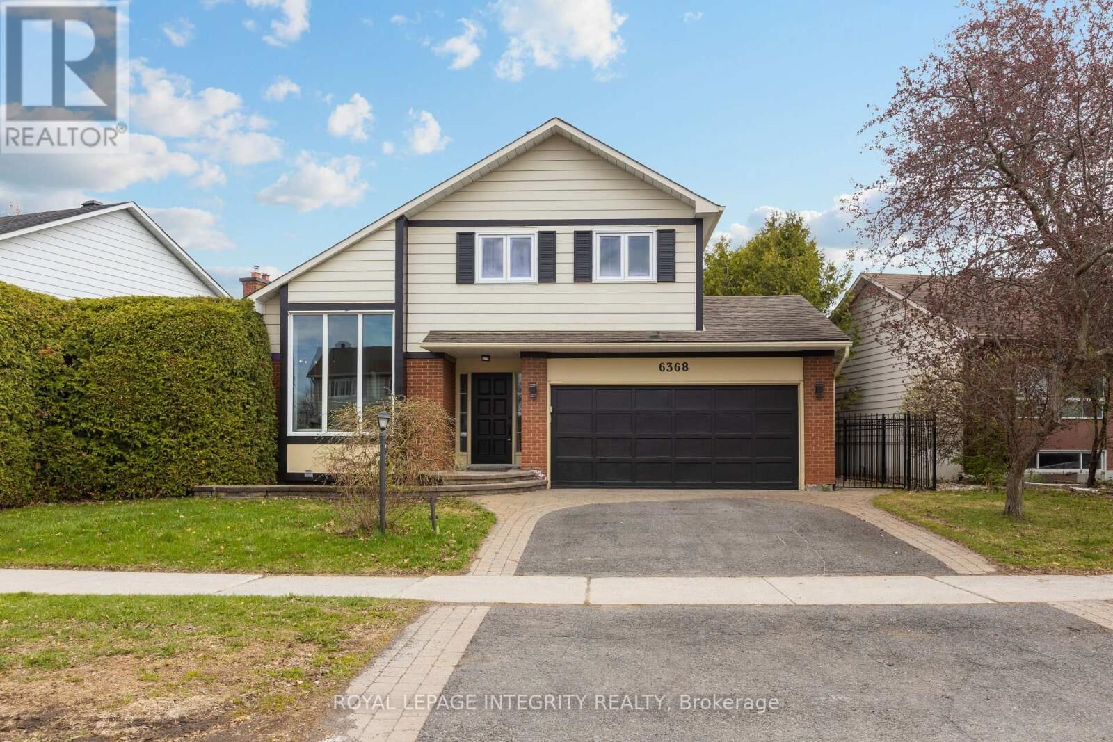 Property Photo:  6368 Viseneau Drive  ON K1C 2J2 