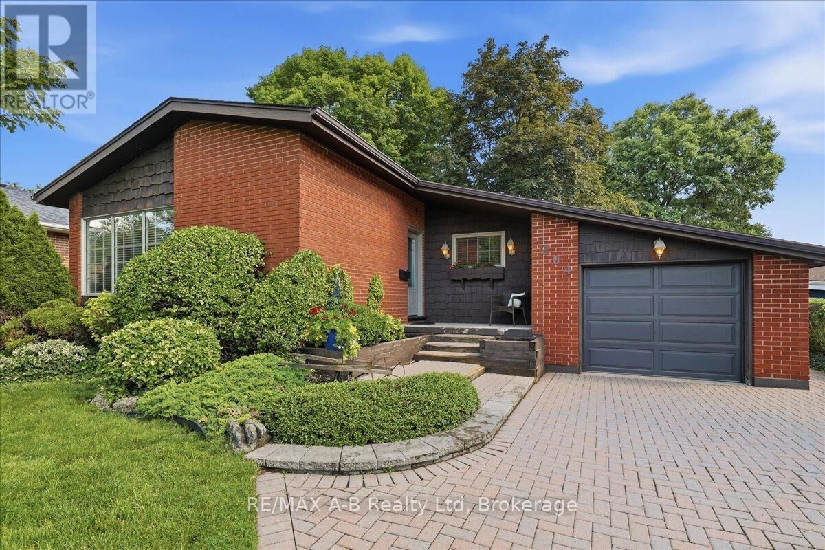 Property Photo: 204 Base Line Road West ON N6J 1V7