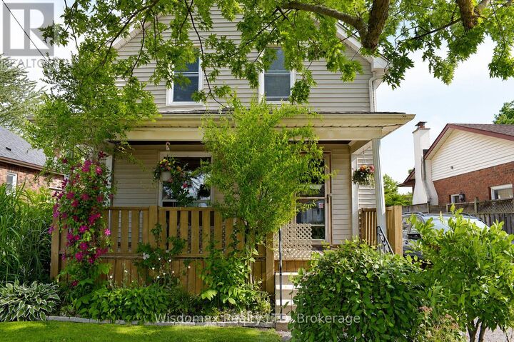 Property Photo: 10 Rose Avenue ON L2V 3C3