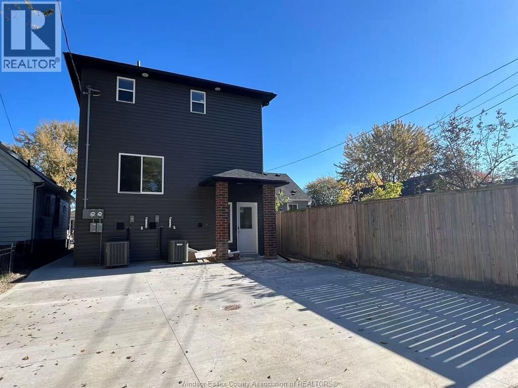 Property Photo: 917 McKay Avenue 2 ON N9B 2A4