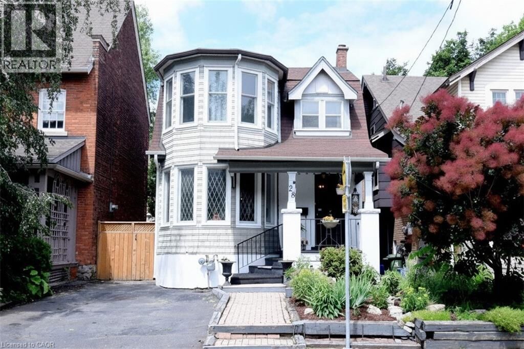 Property Photo: 28 St Clair Avenue ON L8M 2N3