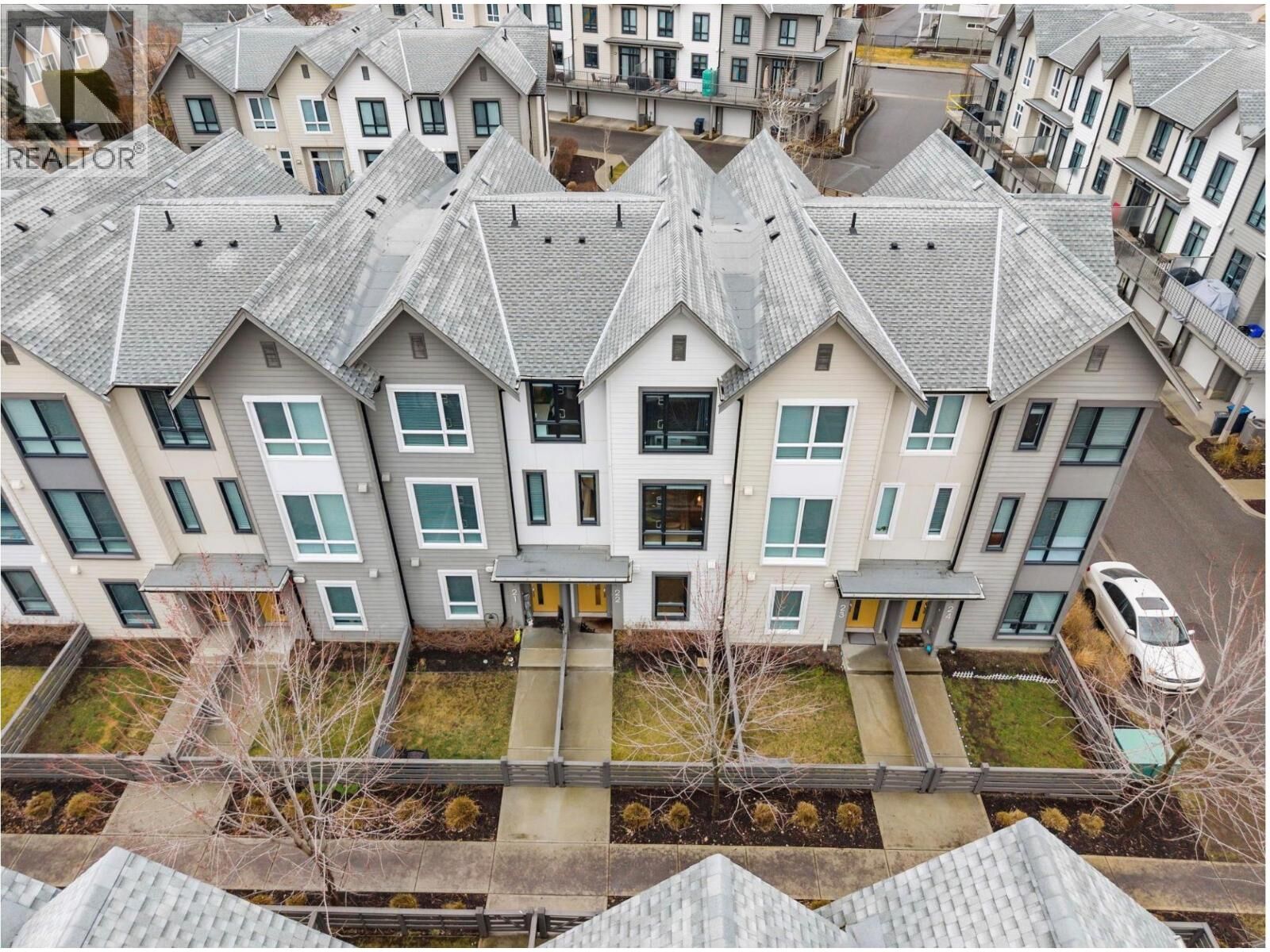 Property Photo:  170 Celano Crescent 20  BC V1V 0B6 