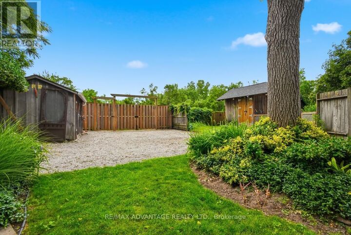 Property Photo:  41 Vauxhall Street  ON N5Z 1B3 