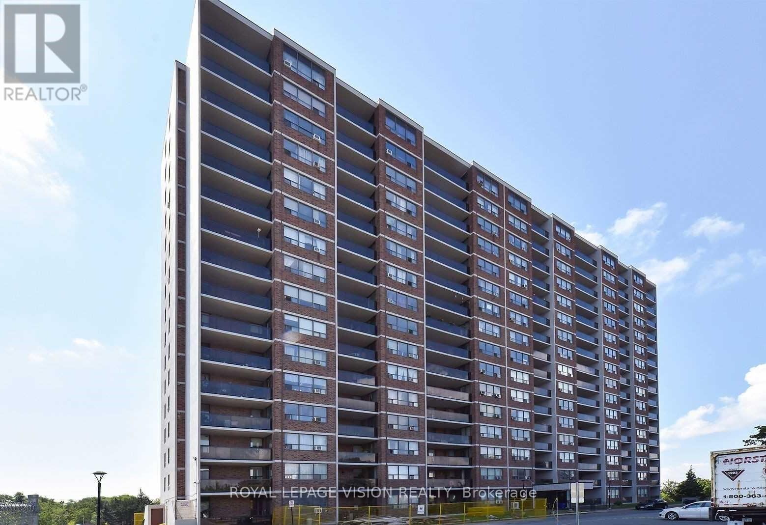 Property Photo:  45 Sunrise Avenue 1210  ON M4A 2S3 