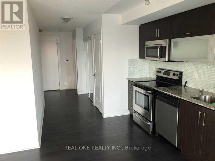 Property Photo:  2015 Sheppard Avenue East 306  ON M2J 1W6 
