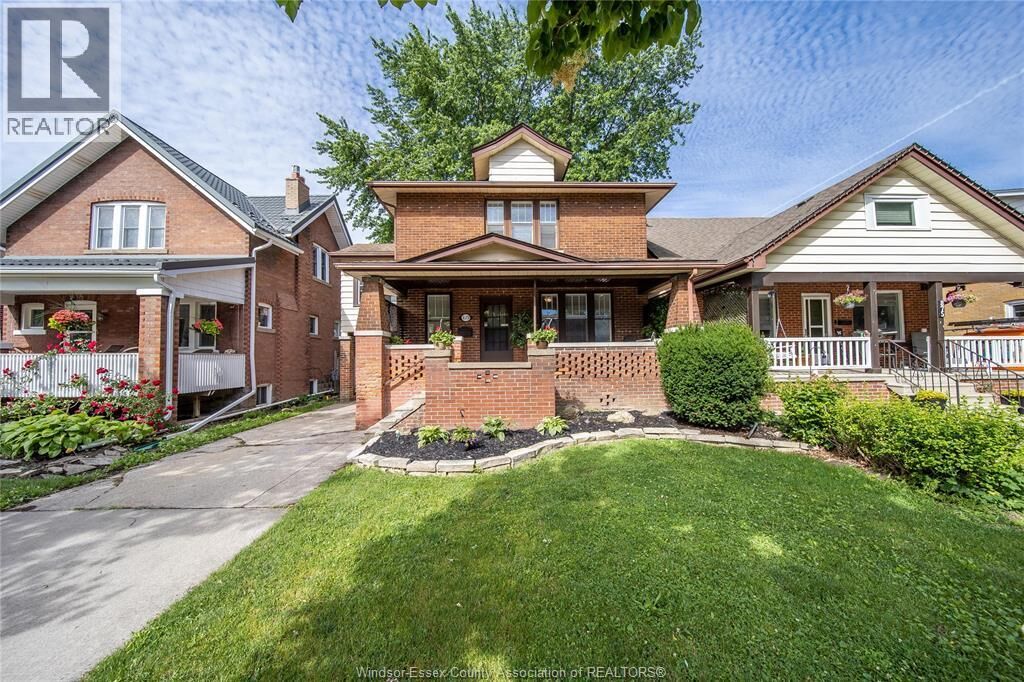 Property Photo:  879 Dawson  ON N8Y 4A1 