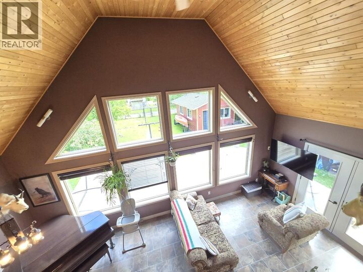 Property Photo: 886 4th Avenue BC V0J 2E0