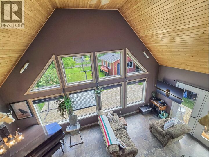 Property Photo: 886 4th Avenue BC V0J 2E0