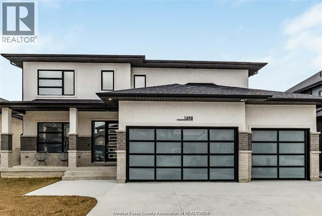 Property Photo: 1498 Clearwater Avenue Lower ON N8P 0E9