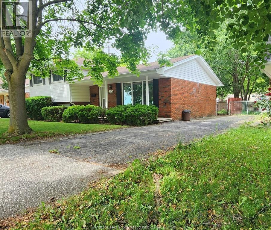 Property Photo: 376 Fryer Street ON N9V 2L9