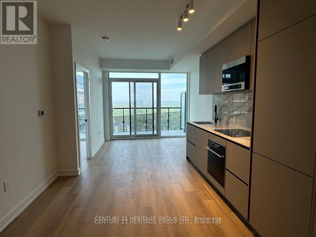 Property Photo: 117 Broadway Avenue South 3807 ON L3Y 5Y1