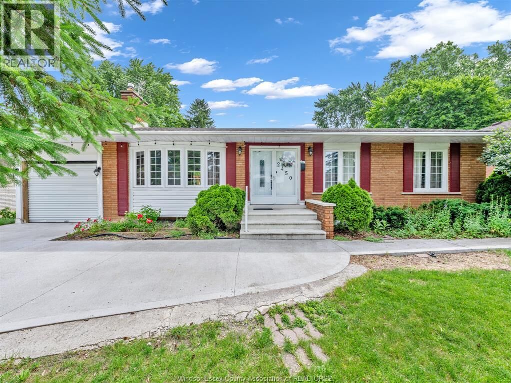 Property Photo: 2450 Academy Drive ON N9E 2G6