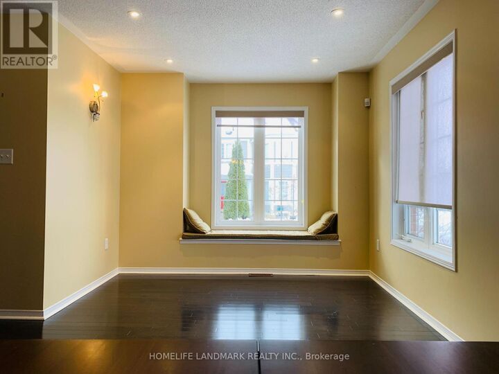 Property Photo: 275 White'S Hill Avenue ON L6B 1L5