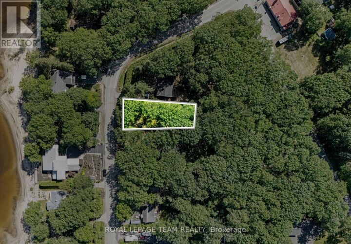 Property Photo:  675 Bayview Drive  ON K0A 3M0 