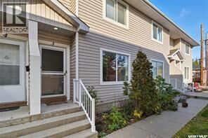 Property Photo: 3 802 K Avenue N SK S7L 2N1