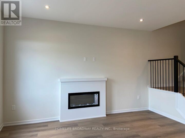 Property Photo:  1412 19th Avenue  ON L4E 3R4 
