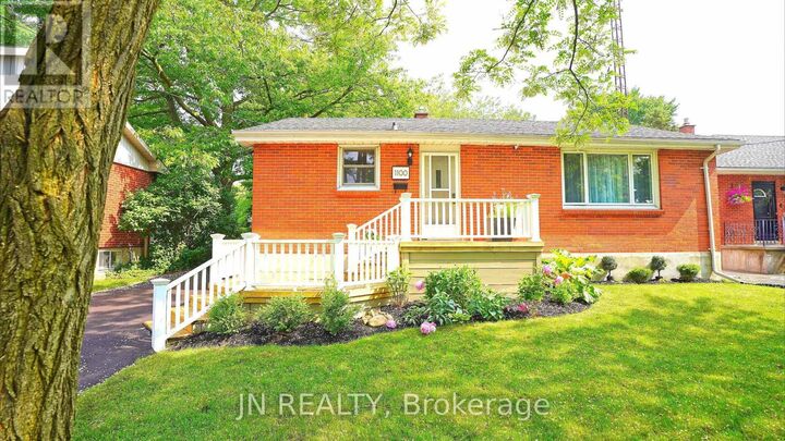 Property Photo:  1100 Bruce Street  ON N7V 3B3 